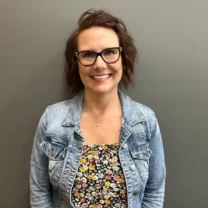 Tami Curtis 300x300 circle | Dehaan Tile & Floor Covering