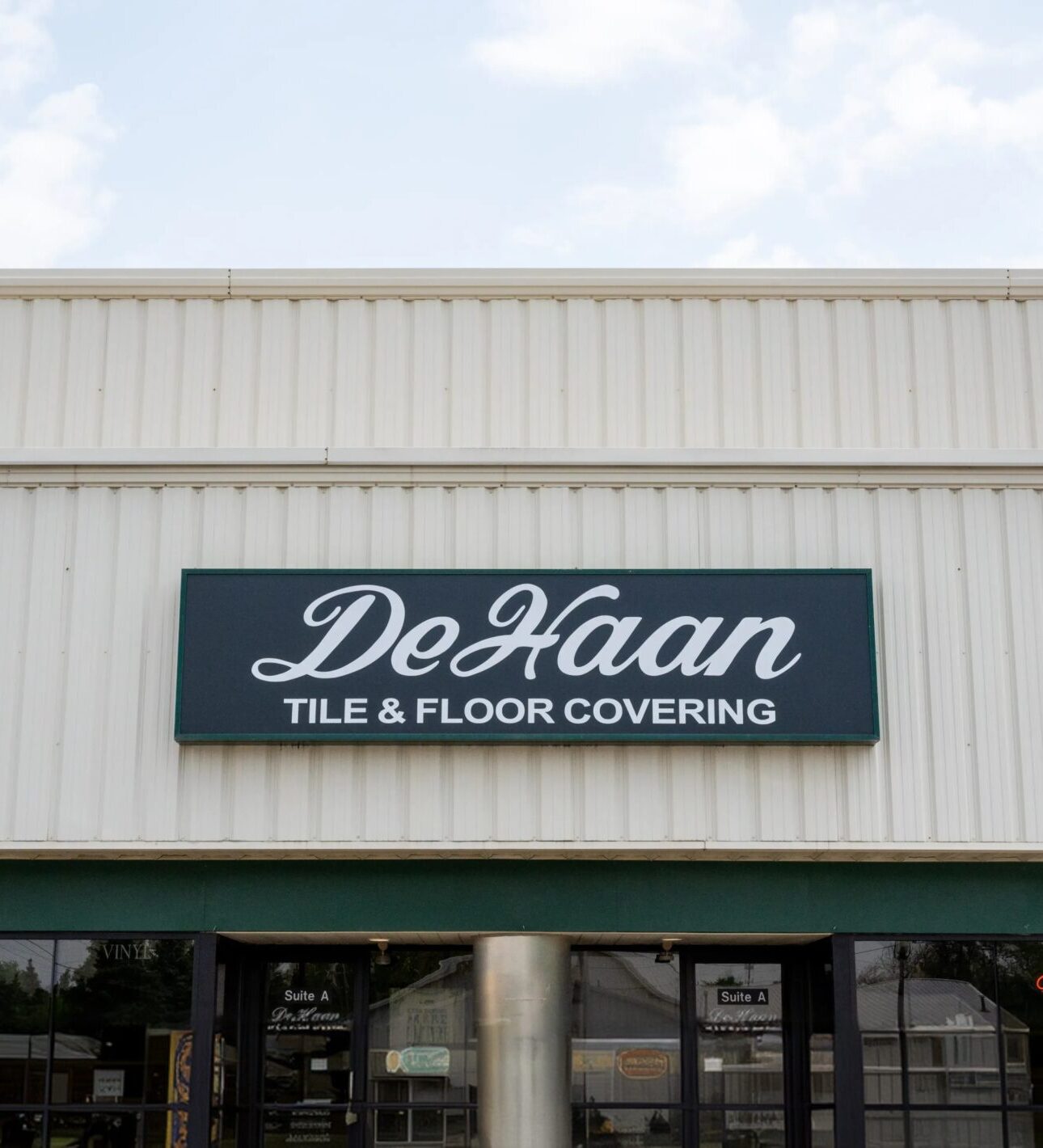 fd11286a224d0825981bb6d3714adc819f8da445 e1771867963351 | Dehaan Tile & Floor Covering